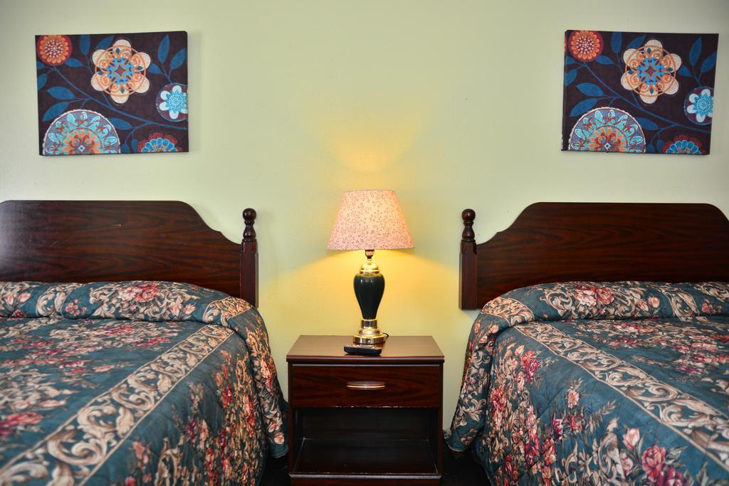 Scottish Inn And Suites Tomball Bilik gambar