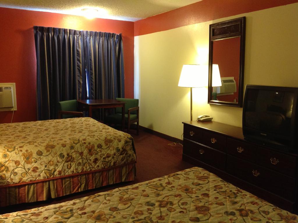 Scottish Inn And Suites Tomball Bilik gambar